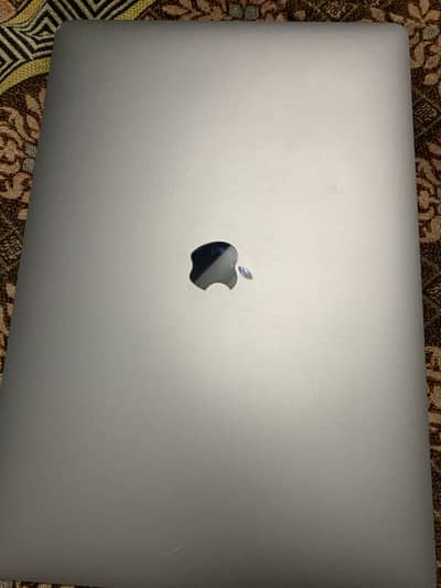 MacBook pro 2019 16 inches 10/10