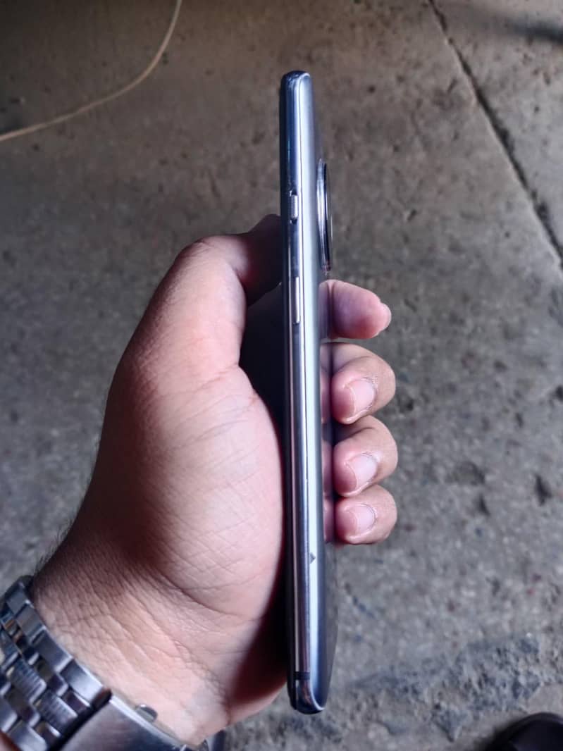 One Plus 7T 4