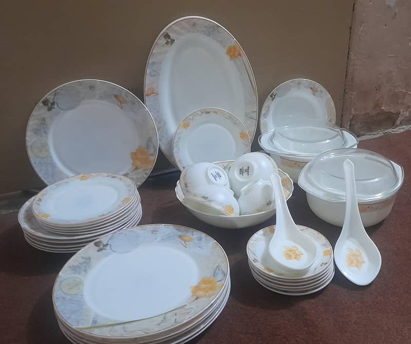 Marble dinner set 0