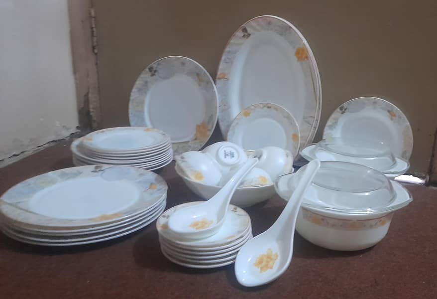 Marble dinner set 2