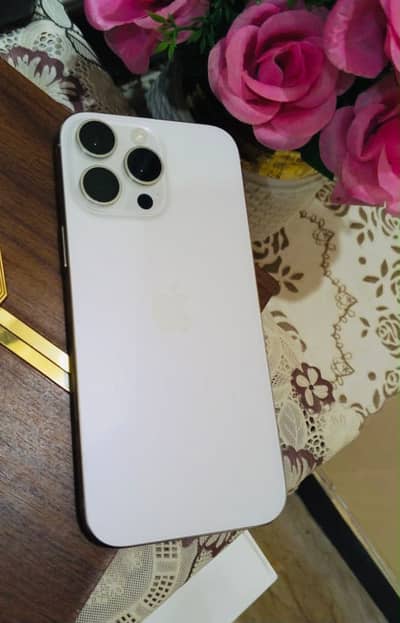 Apple iPhone 16 Pro Max