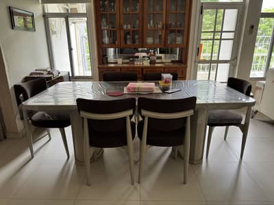 Dining table 6 seats