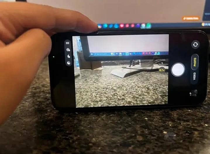 iphone 13 condition 10/10 6