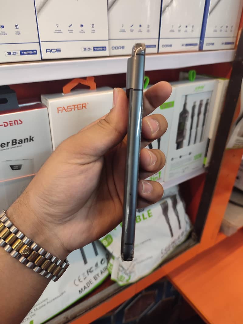 Google Pixel 8 1