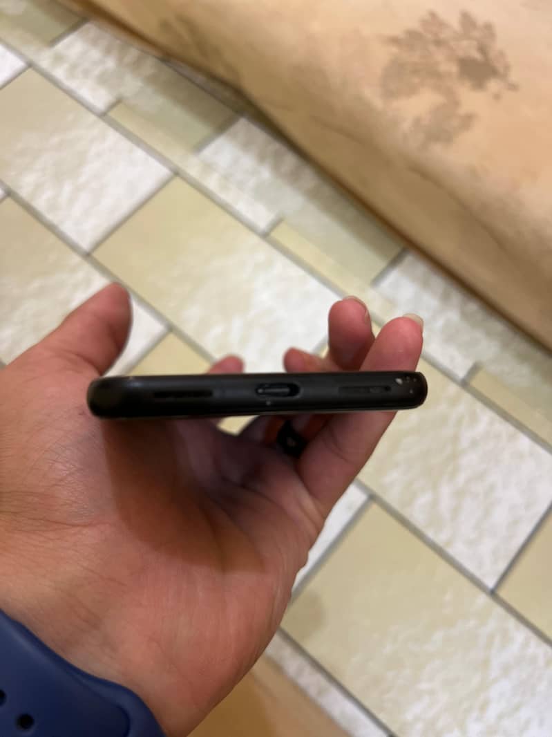 Google Pixel 4 3