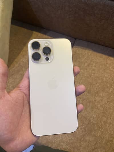 Apple iPhone 16 Pro Max