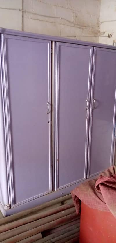 Double bed side table2 3 door almari dressing table