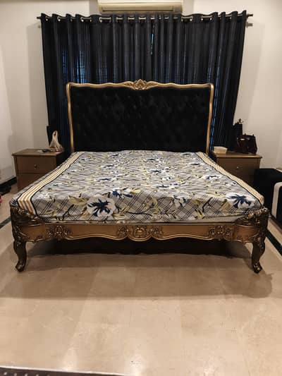 king size bed available