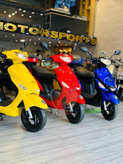 Scooty Kings Yadea Metro Evee Evon Okla EV Female Ramza