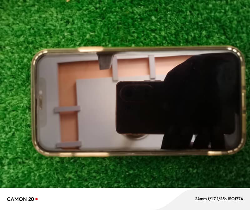 Apple iPhone 11 3