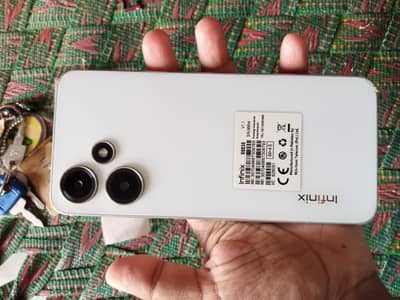 Infinix Hot 30 Play