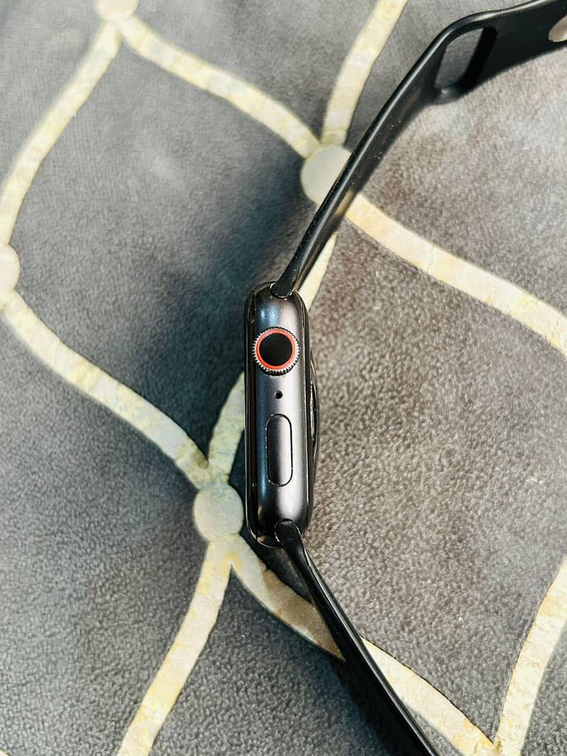Apple iPhone 17 Pro 4