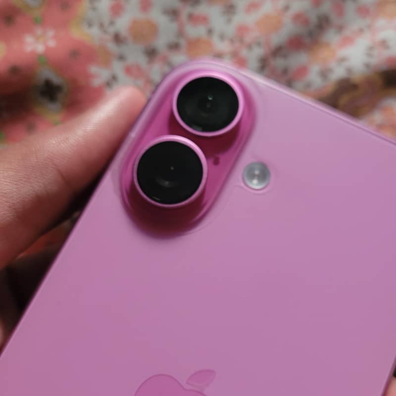 iPhone 16 5