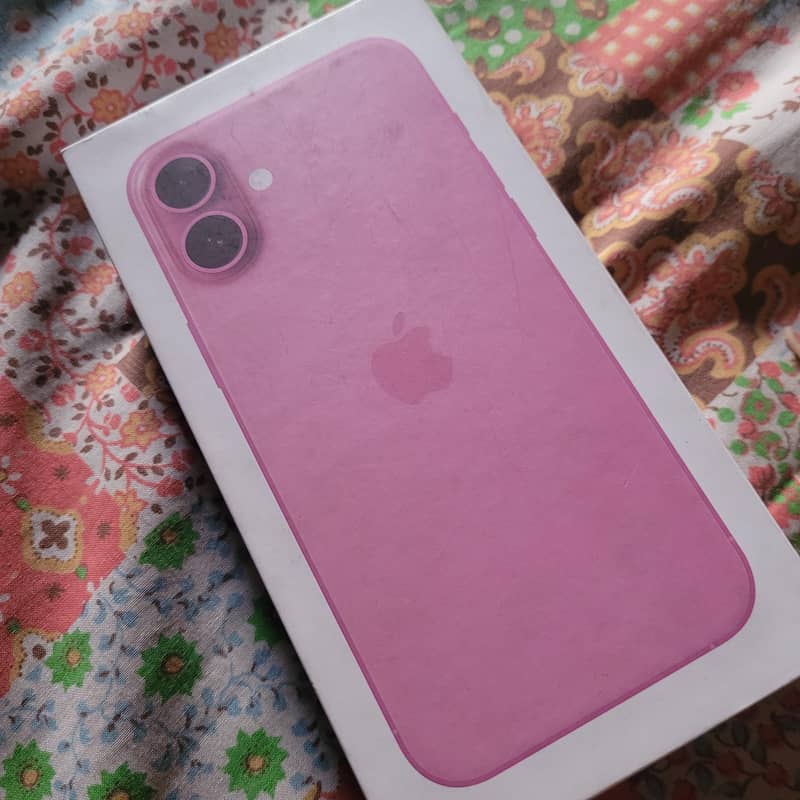 iPhone 16 8