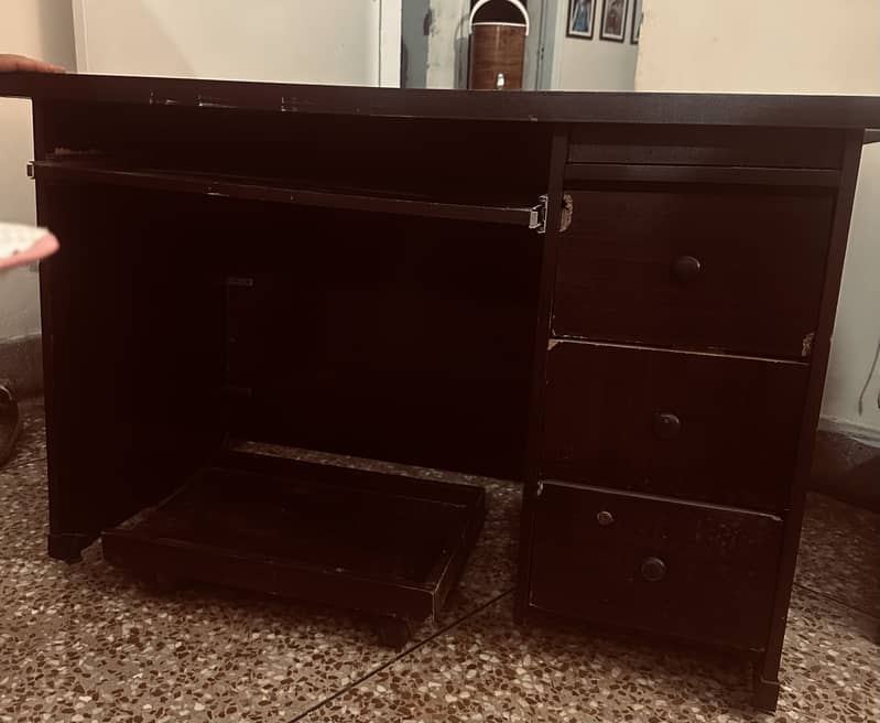 Computer Table 3