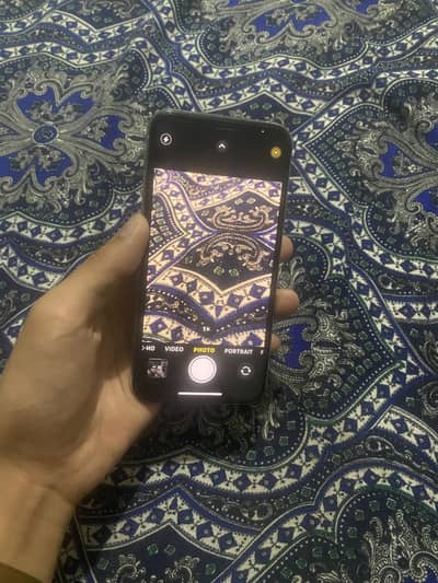 Apple iPhone XS 64 GB sim working me ha