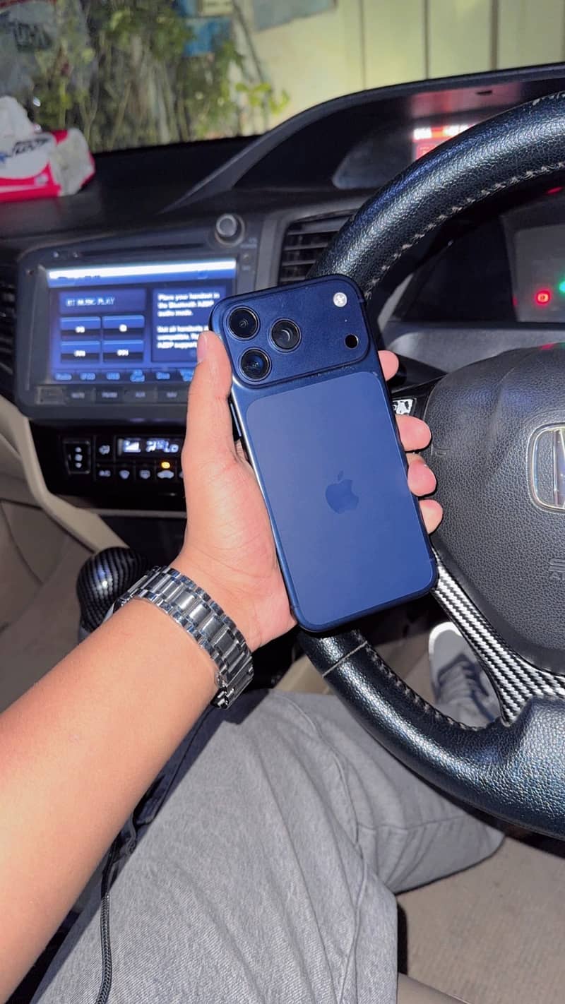 Iphone 17 pro max 4