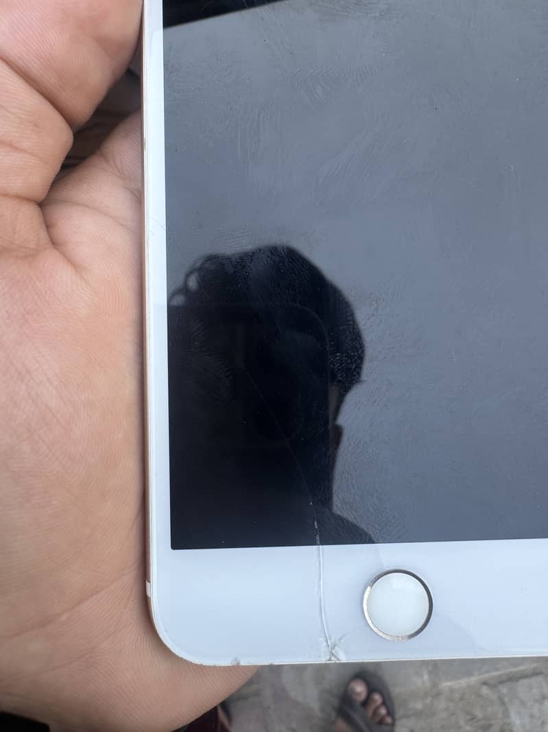 Apple iPhone 7 Plus 2