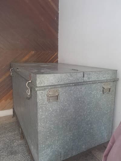 Heavy Gage Double Door Trunk 5×3×2.11