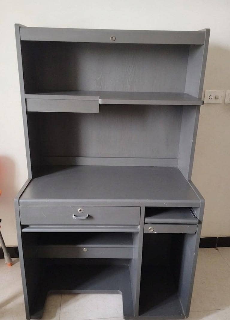 Computer trolley 0