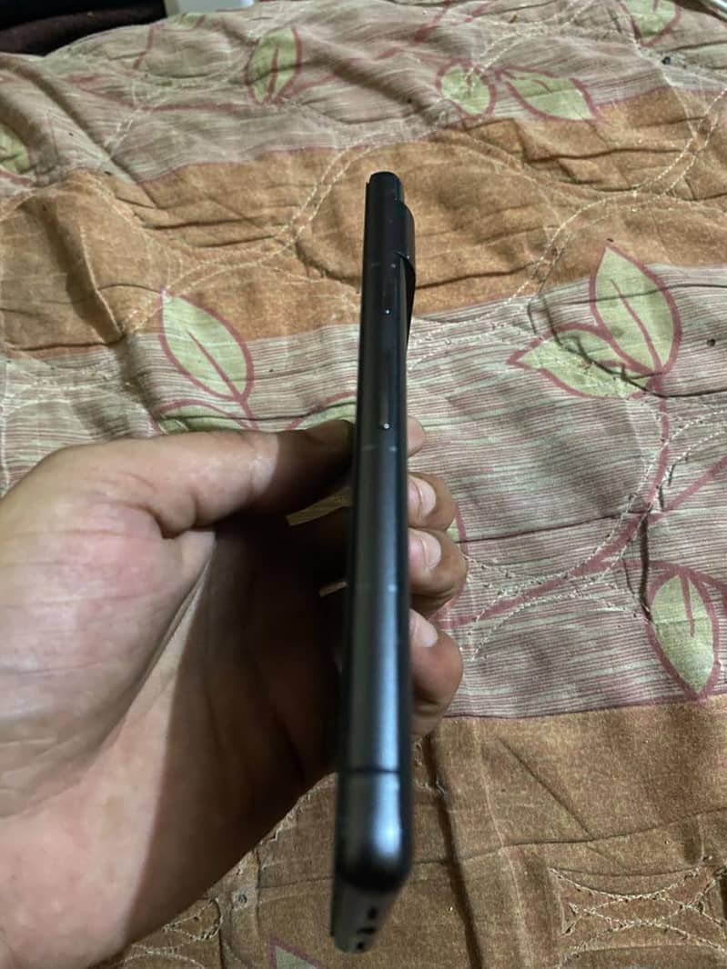 Google Pixel 7 4