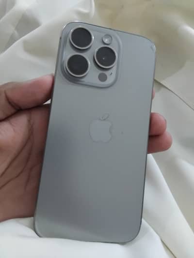 Apple iPhone 15 Pro 128 GB 2 month Sim time