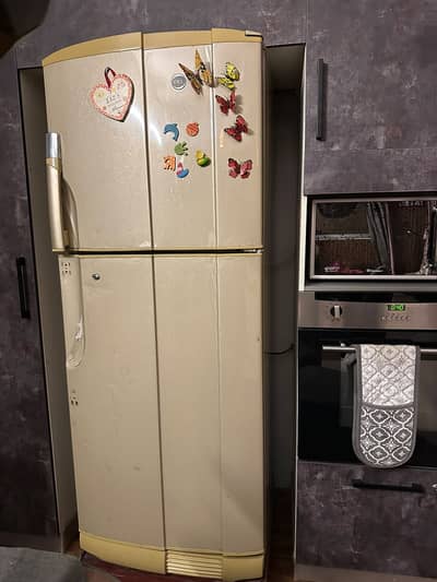 Home used PEL refrigerator is in perfect working condition
