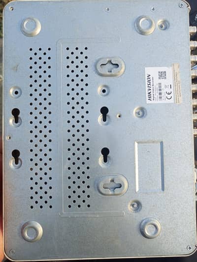 16 CH Hikvision DVR_DS_7116HQHi-K1