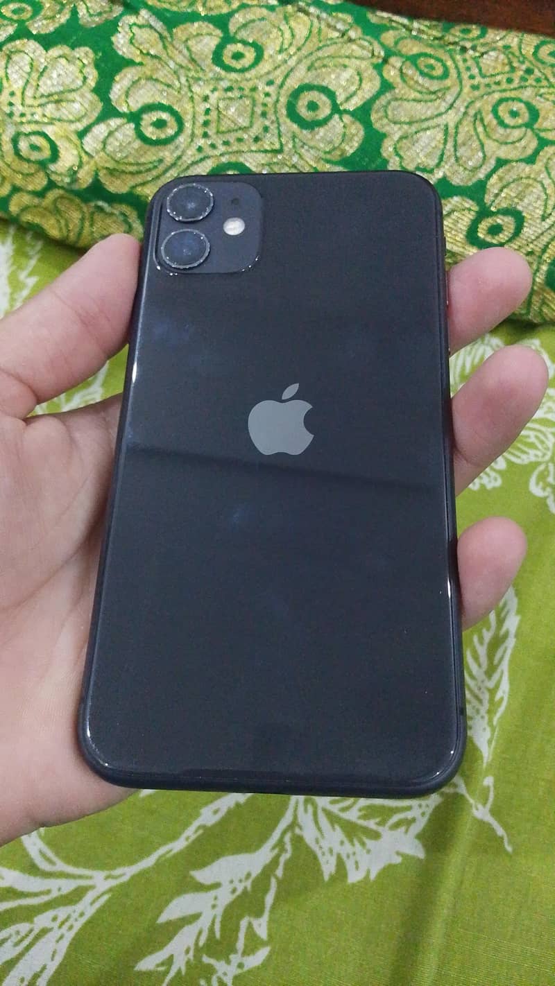 Apple iPhone 11 4