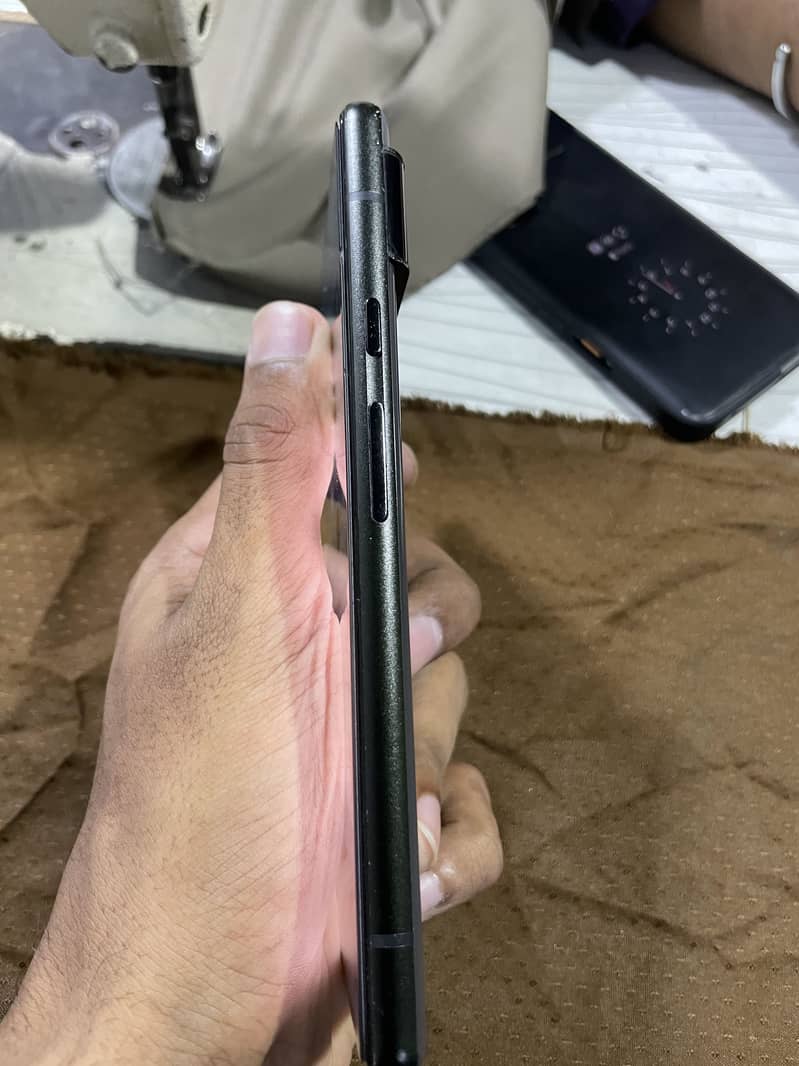 Google Pixel 6 4