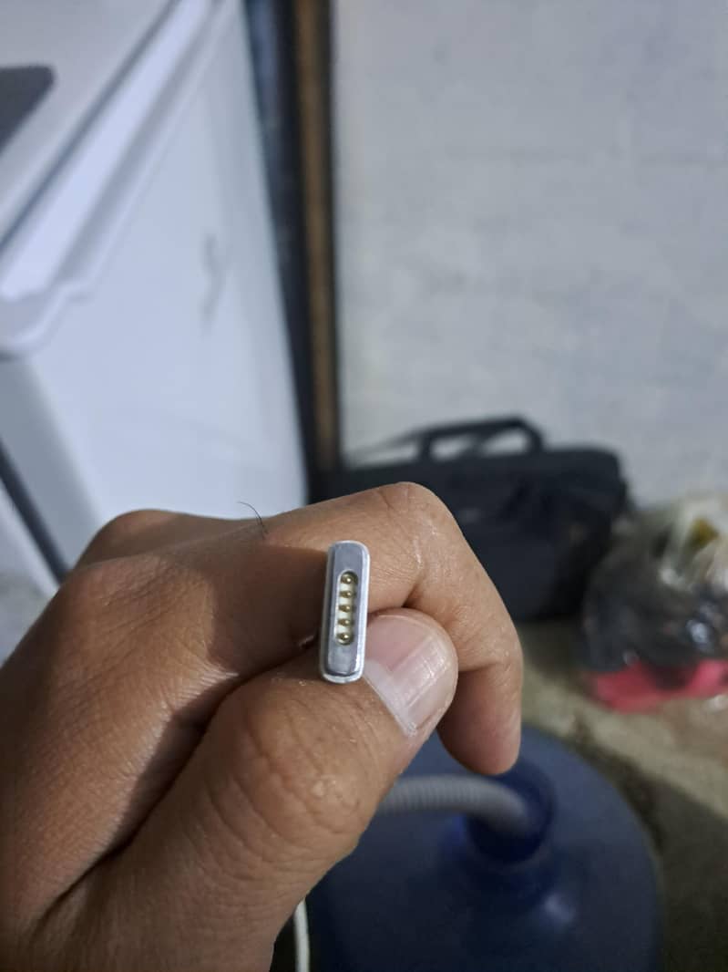Apple macbook Adapter 2