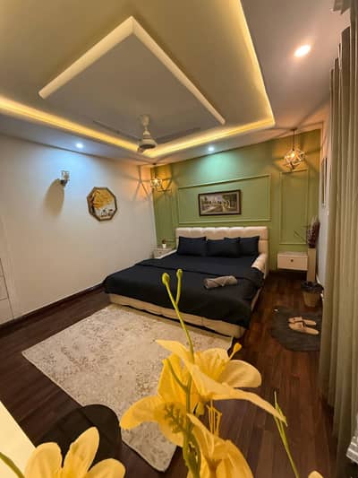 One bedroom apartment per day available Gulbug green Islamabad lukurya furnished apartment