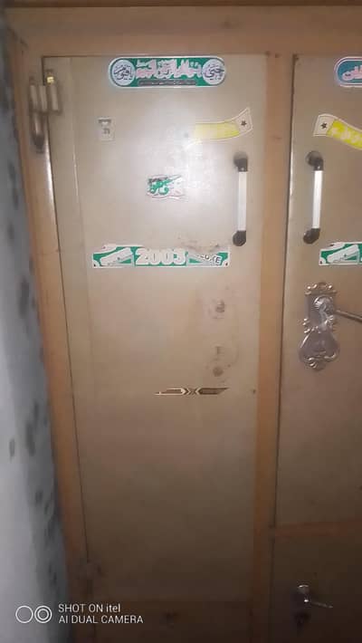 wardrobe Almari