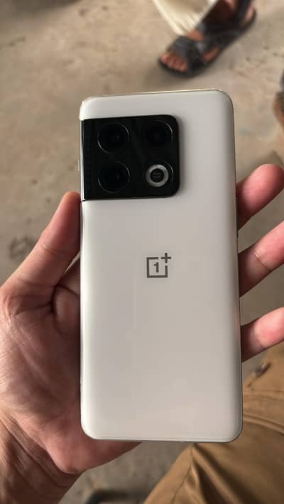 One Plus 10 Pro