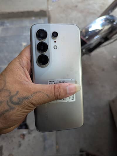 Tecno CAMON i