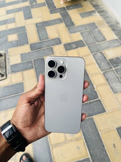 Apple iPhone 15 Pro Max