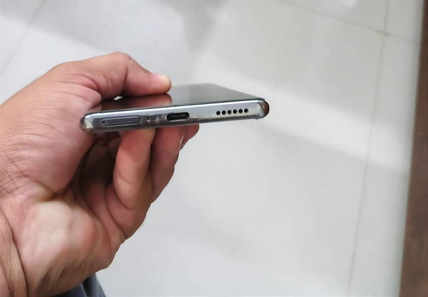 Tecno CAMON 40 Pro 1