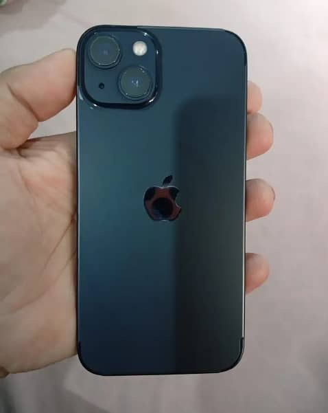 Apple iPhone 13 1