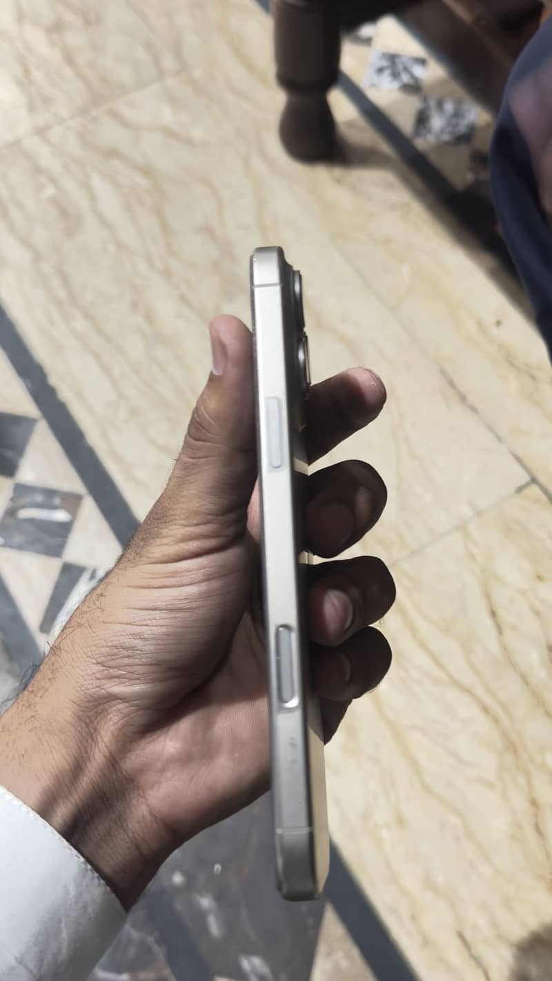Mobile 3