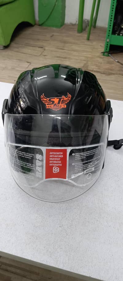 Helmet like new for sale in Lahore