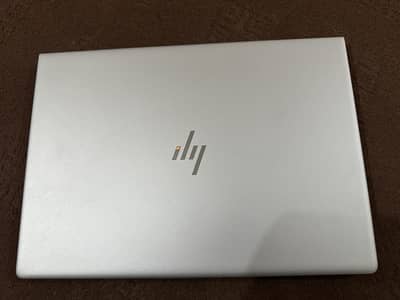 Hp EliteBook 840 G5 in 10/10 condition