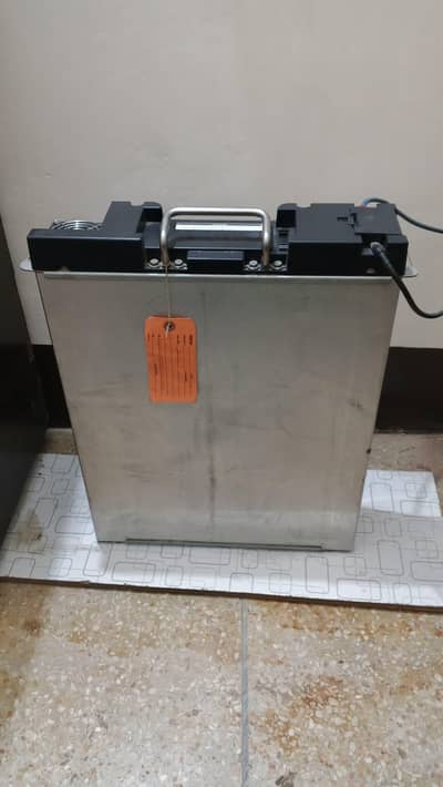 Lithium-lon Battery for Sale | Full Backup | 10/10 Condition