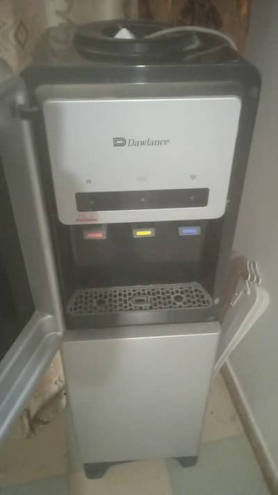 Dawlance Water Dispenser 3 taps With Fridge Slightly used Urgent Sale