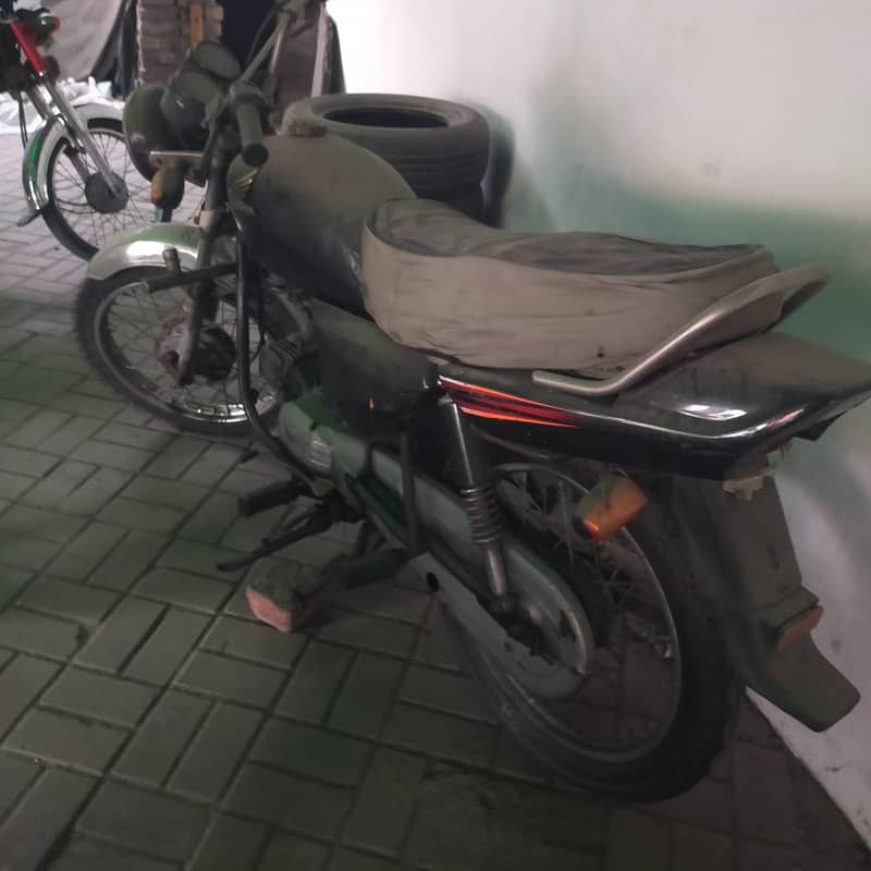 CD 100 2005 MODEL 2