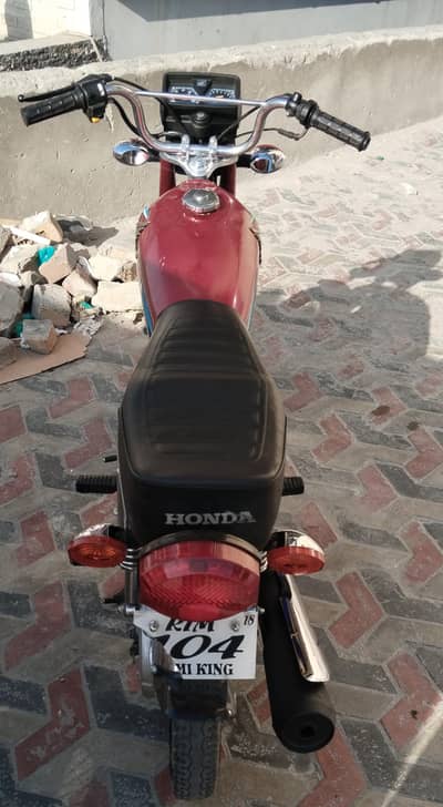 Honda 125 For sale 18 model Pindi no , all daconmnt ok , 160