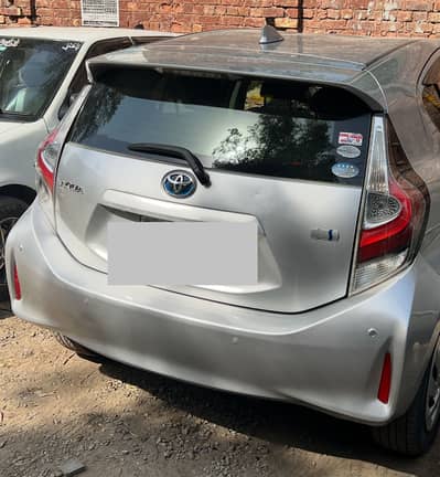 TOYOTA AQUA 2018 BACK LIGHTS PAIR