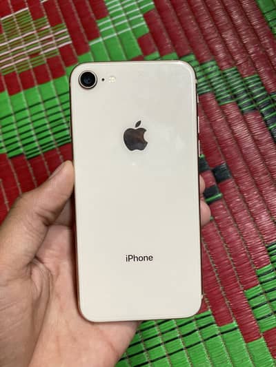 Apple iPhone 8