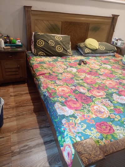 Double bed with side tables