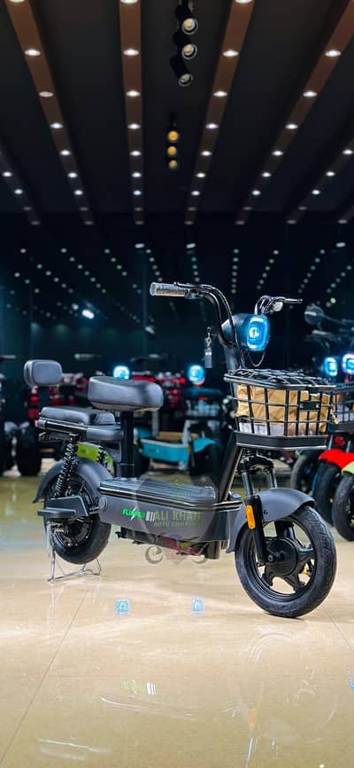 Scooty Kings Yadea Metro Evee Evon Okla EV Female Ramza