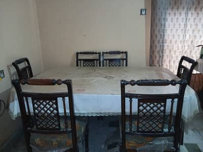 Dinning table with 6 chairs
